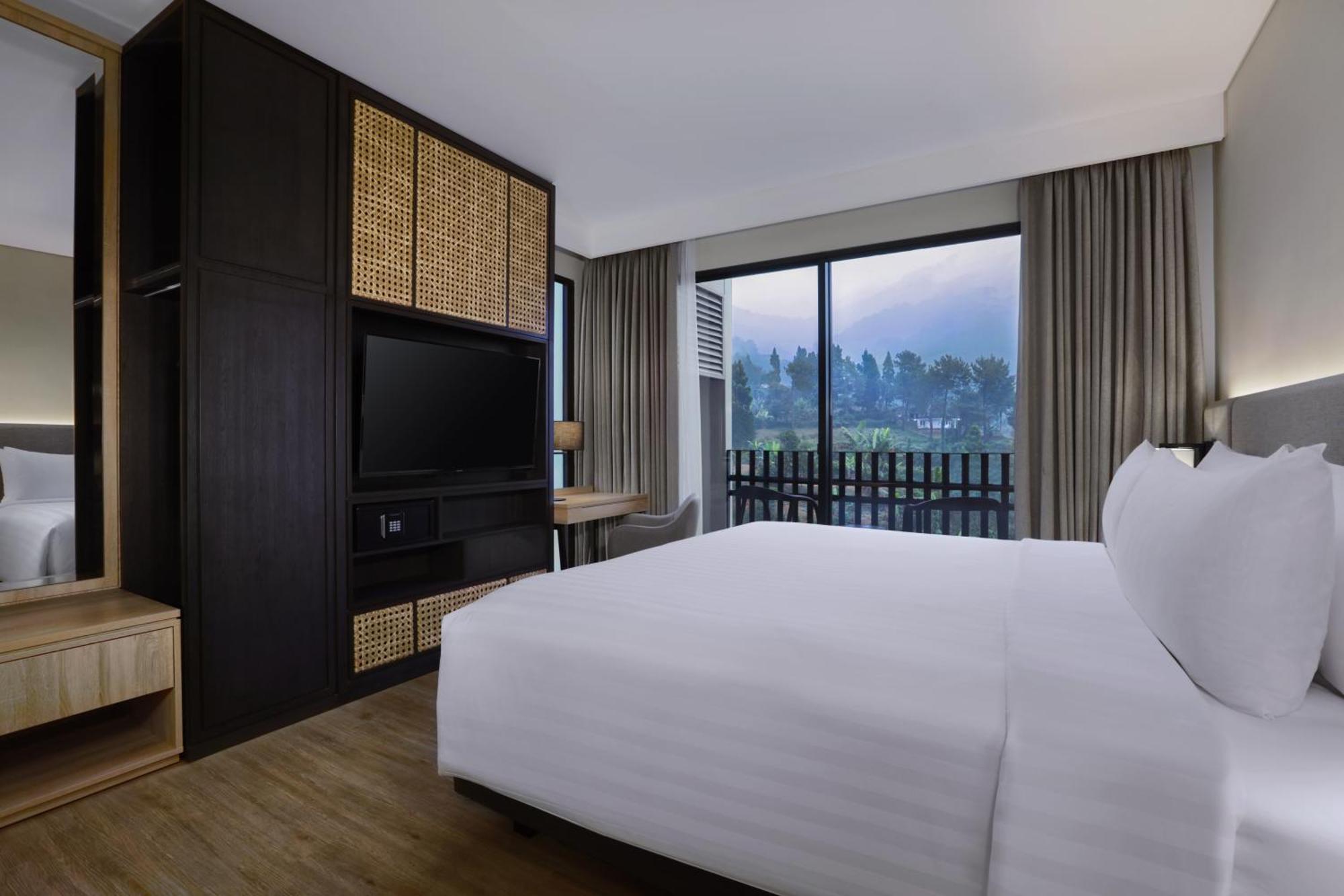 Grand Aston Puncak Hotel & Resort Ciseureuh Exterior foto